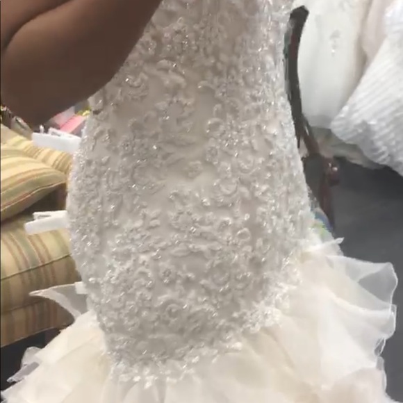 Wedding Gown - Picture 3 of 8